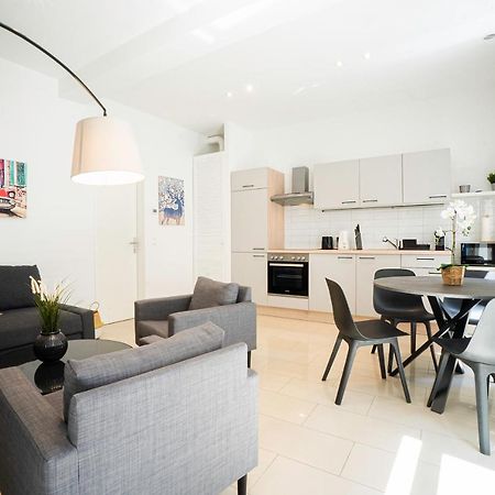 Chic Newly-Renovated Apartment Steps From Subway In Vienna'S Hernals District Buitenkant foto