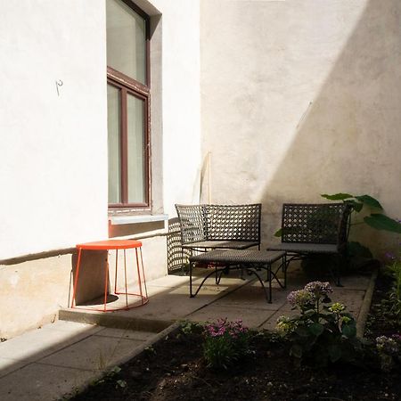Chic Newly-Renovated Apartment Steps From Subway In Vienna'S Hernals District Buitenkant foto