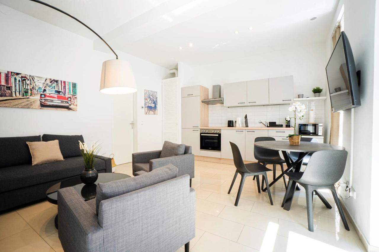 Chic Newly-Renovated Apartment Steps From Subway In Vienna'S Hernals District Buitenkant foto
