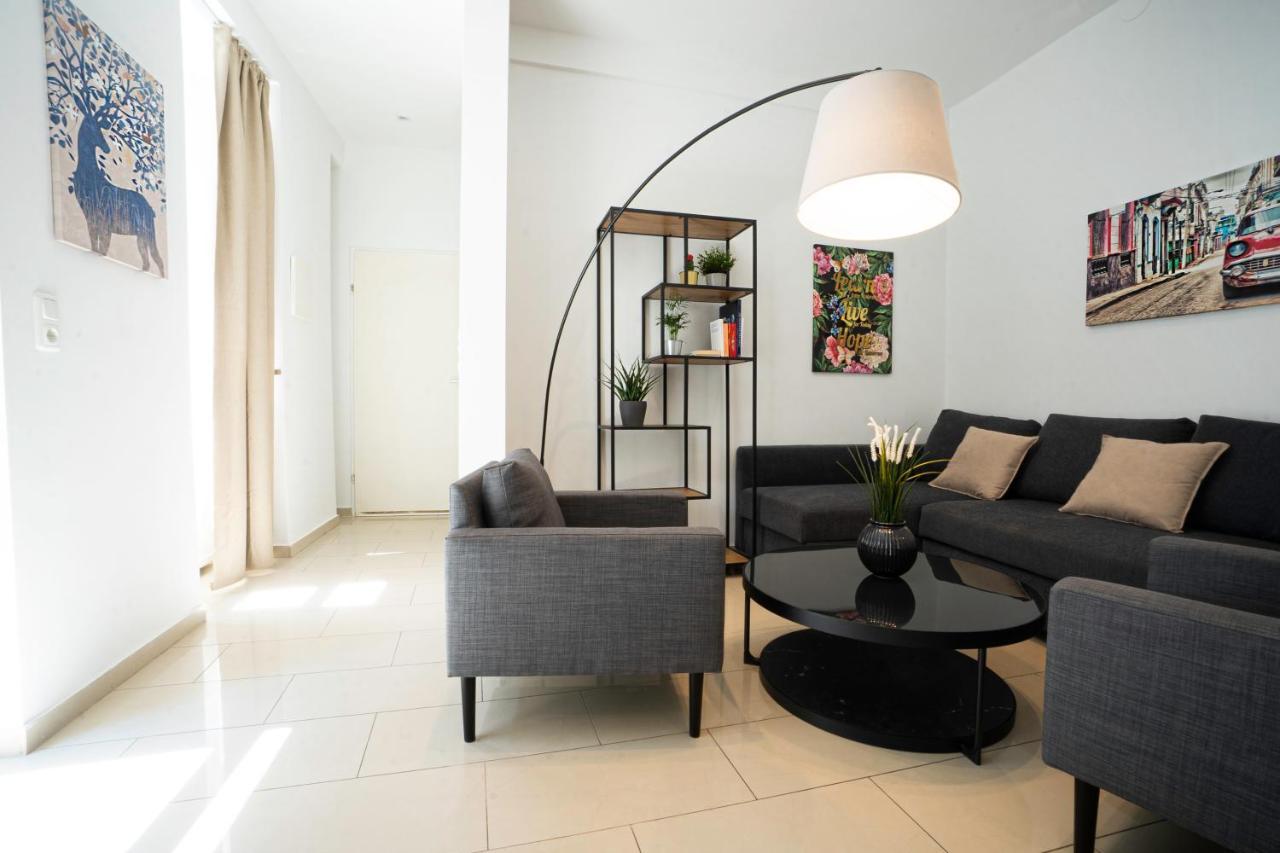 Chic Newly-Renovated Apartment Steps From Subway In Vienna'S Hernals District Buitenkant foto